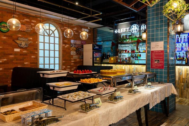 Happy Dragon Saga Hotel With Terrace-- Free Wifi With Fluent English Speaking,Tourist Ticket Service&Food Recommendation,Near Tian'Anmen Forbidden City,Wangfujing Walking Street,Easy To Get Any Tour Sights By Metro Peking Exterior foto