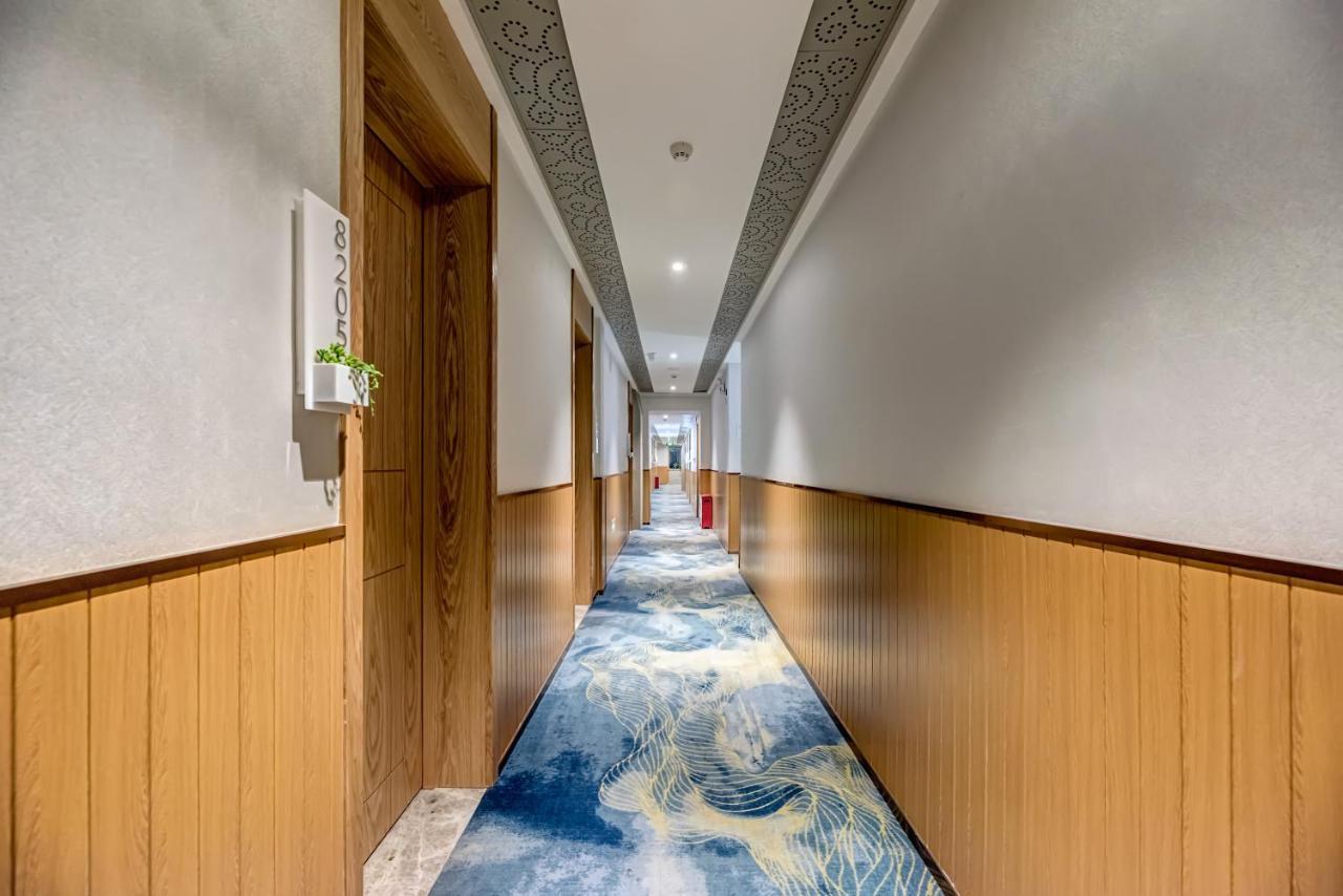 Happy Dragon Saga Hotel With Terrace-- Free Wifi With Fluent English Speaking,Tourist Ticket Service&Food Recommendation,Near Tian'Anmen Forbidden City,Wangfujing Walking Street,Easy To Get Any Tour Sights By Metro Peking Exterior foto