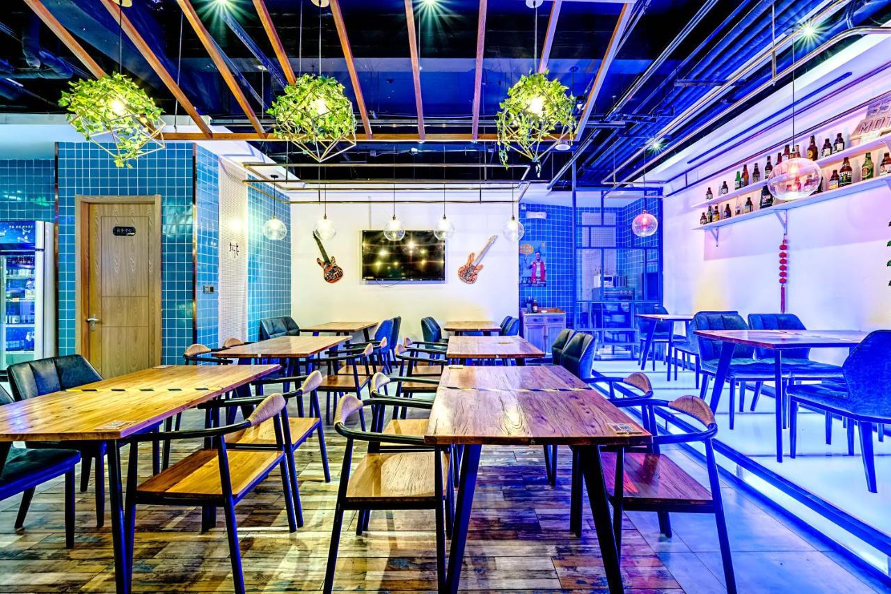 Happy Dragon Saga Hotel With Terrace-- Free Wifi With Fluent English Speaking,Tourist Ticket Service&Food Recommendation,Near Tian'Anmen Forbidden City,Wangfujing Walking Street,Easy To Get Any Tour Sights By Metro Peking Exterior foto