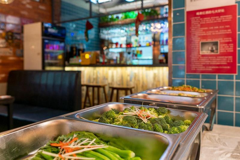 Happy Dragon Saga Hotel With Terrace-- Free Wifi With Fluent English Speaking,Tourist Ticket Service&Food Recommendation,Near Tian'Anmen Forbidden City,Wangfujing Walking Street,Easy To Get Any Tour Sights By Metro Peking Exterior foto