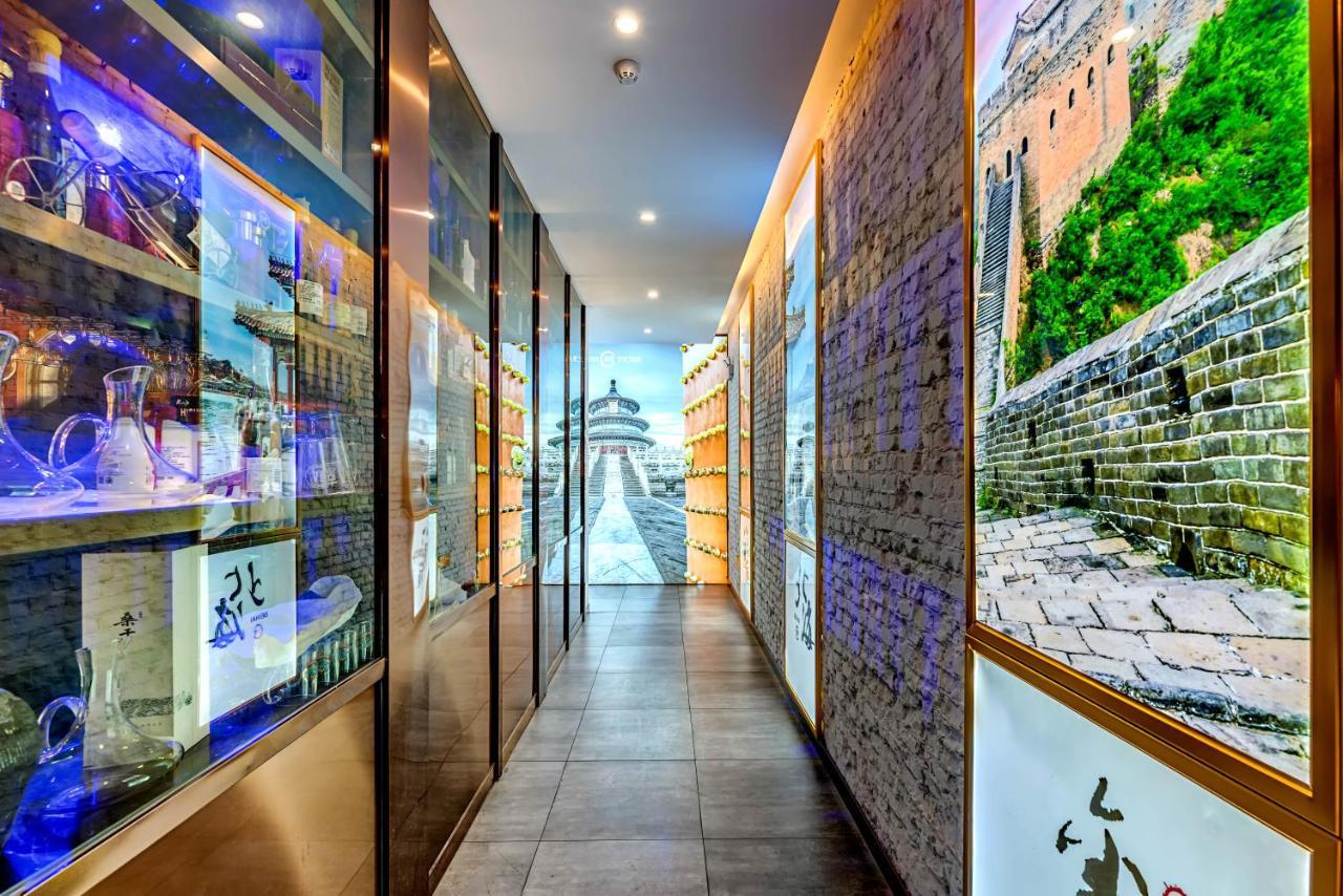 Happy Dragon Saga Hotel With Terrace-- Free Wifi With Fluent English Speaking,Tourist Ticket Service&Food Recommendation,Near Tian'Anmen Forbidden City,Wangfujing Walking Street,Easy To Get Any Tour Sights By Metro Peking Exterior foto